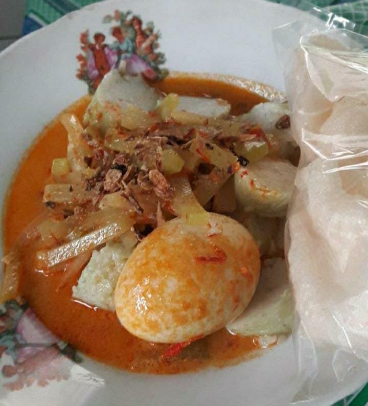 Lontong sayur